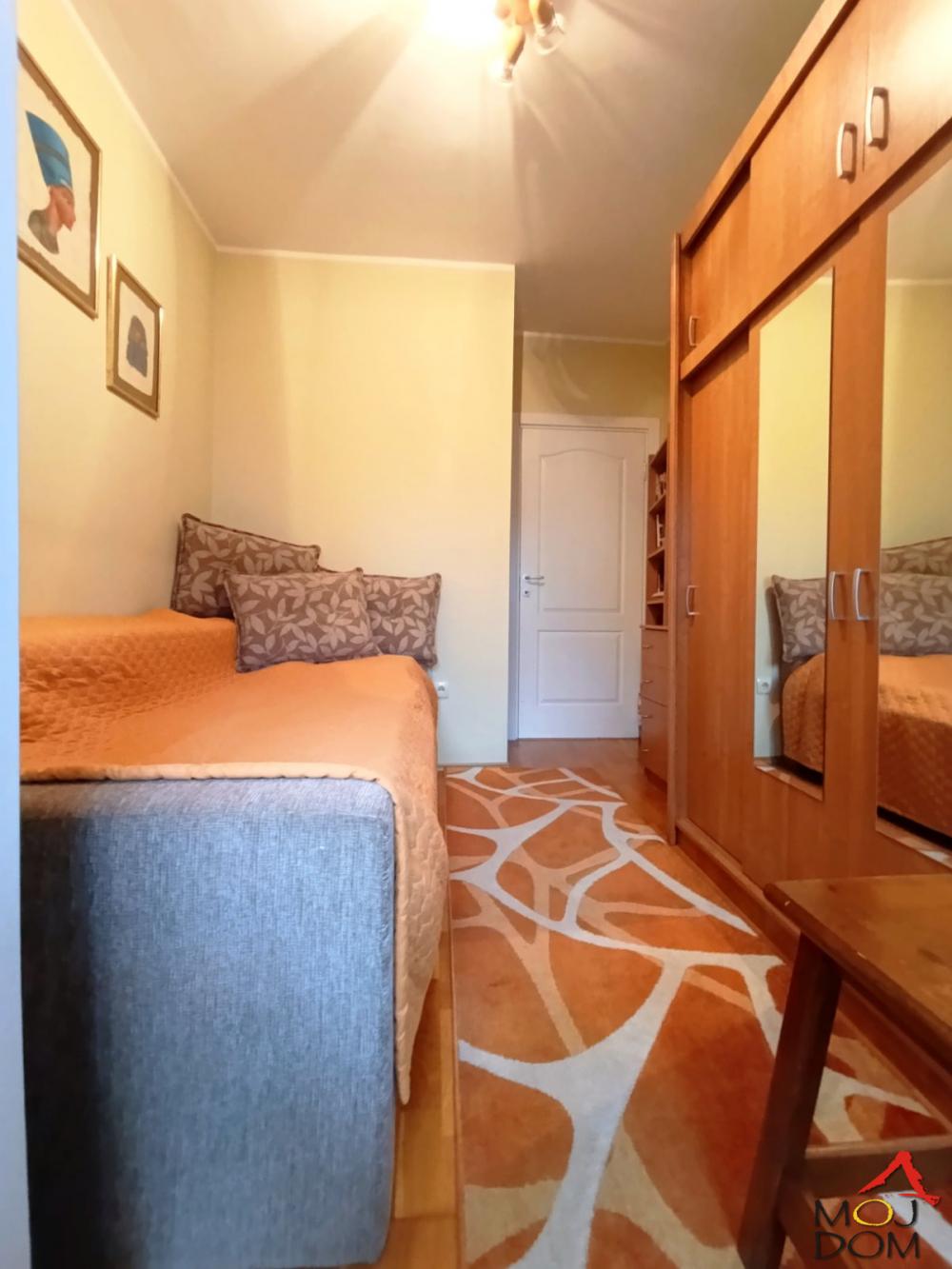 Slika 5 - Stan,NOVI SAD,SOMBORSKI BULEVAR,kv: 45, € 139050, ID: 1032068