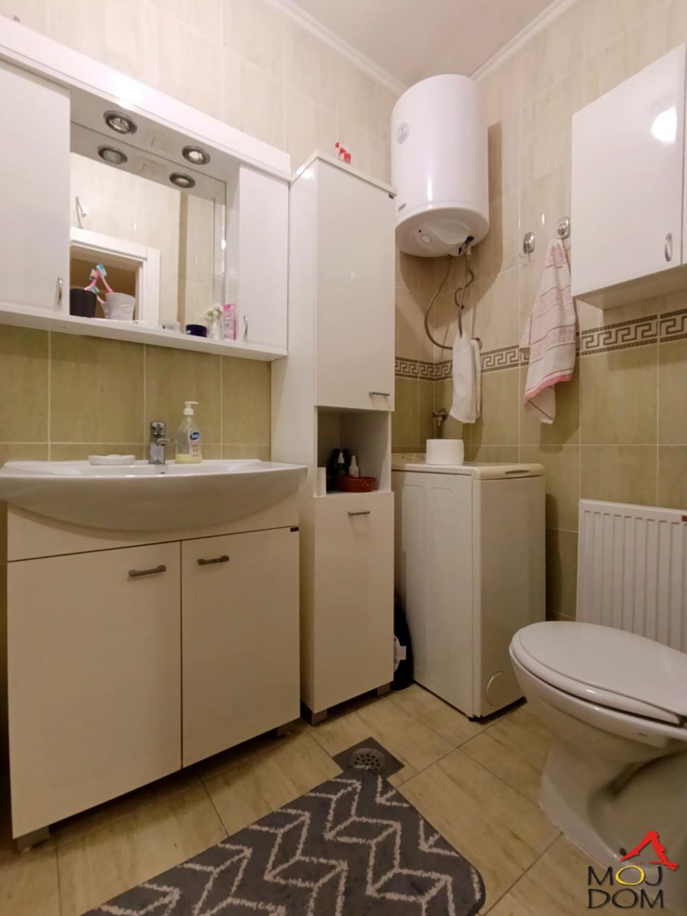 Slika 8 - Stan,NOVI SAD,SOMBORSKI BULEVAR,kv: 45, € 139050, ID: 1032068