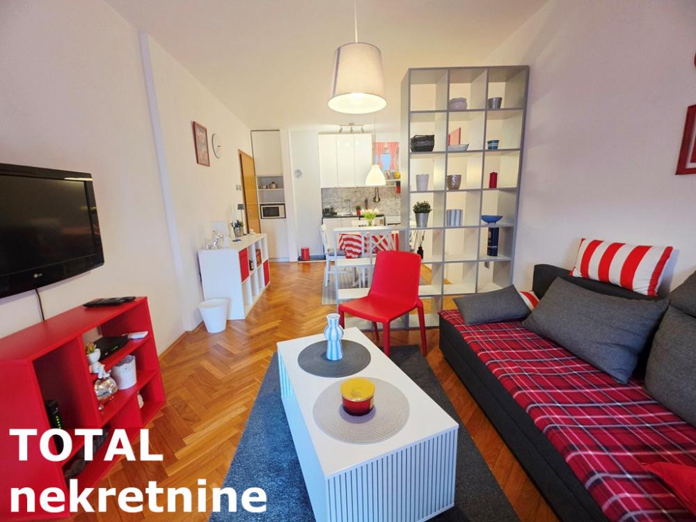 Slika 1 - Stan,NOVI SAD,CARA DUSANA,kv: 61.00, € 149000, ID: 1102025