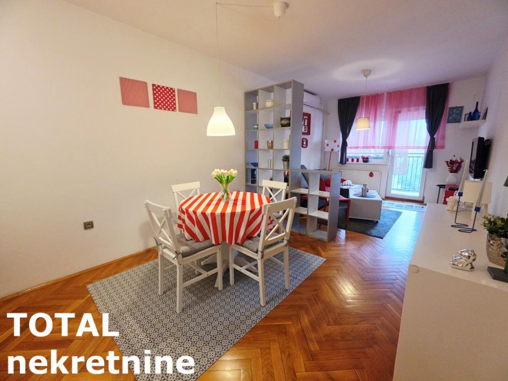 Slika 4 - Stan,NOVI SAD,CARA DUSANA,kv: 61.00, € 149000, ID: 1102025