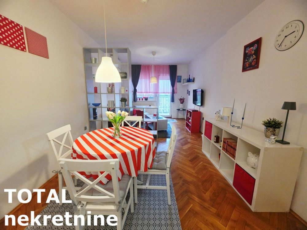 Slika 3 - Stan,NOVI SAD,CARA DUSANA,kv: 61.00, € 149000, ID: 1102025