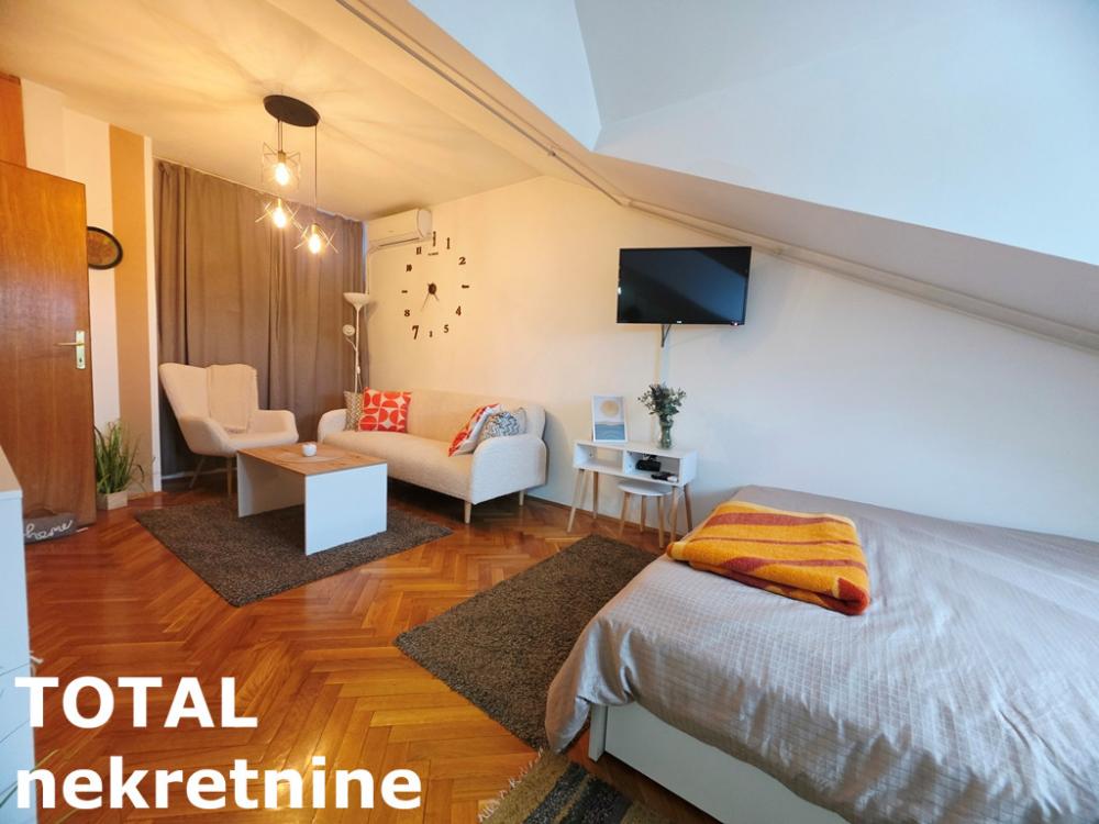 Slika 10 - Stan,NOVI SAD,CARA DUSANA,kv: 61.00, € 149000, ID: 1102025