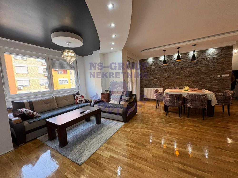 Slika 1 - Odličan dvosoban stan na Novoj Detelinari!