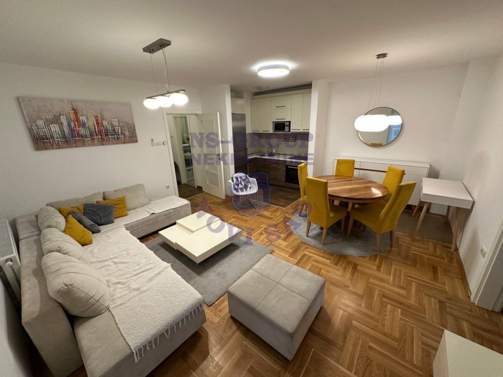 Slika 1 - Odličan trosoban stan na Novoj Detelinari!