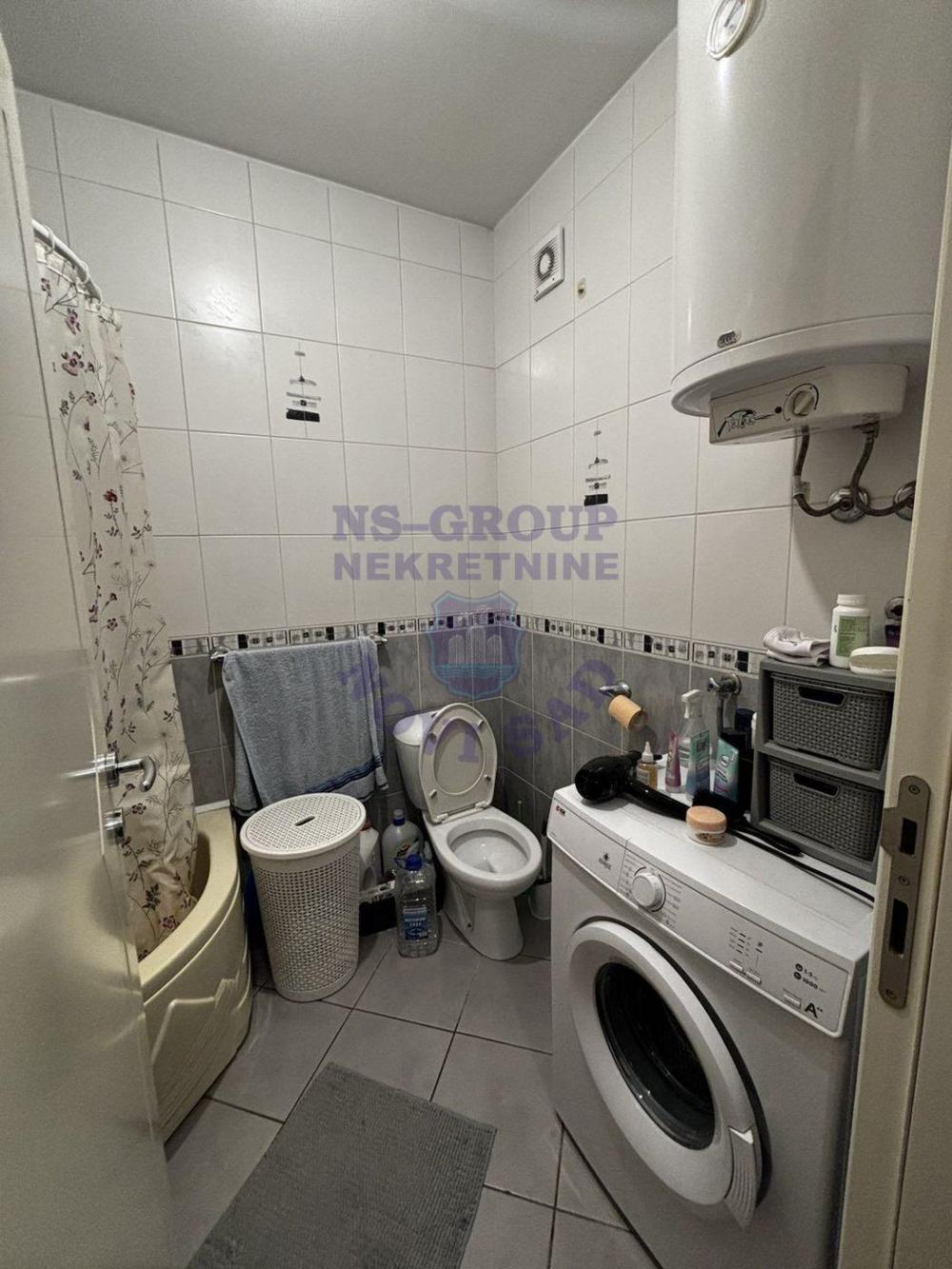 Slika 4 - Jednosoban, 26m2, Grbavica Novi Sad, sa terasom, ima lift