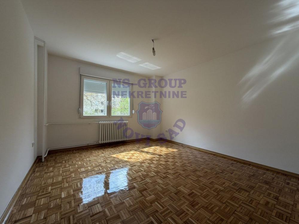 Glavna slika -Odlican renoviran stan na Limanu!