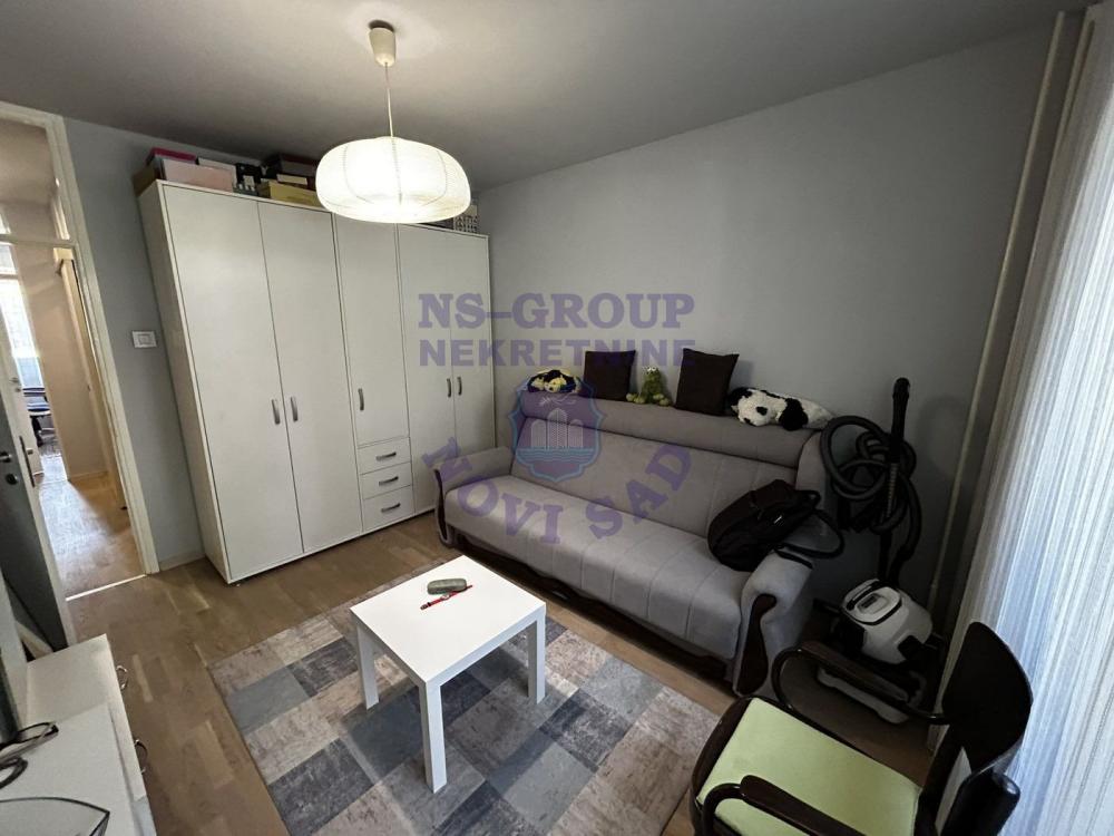 Slika 4 - Odlican trosoban stan na Novom Naselju!