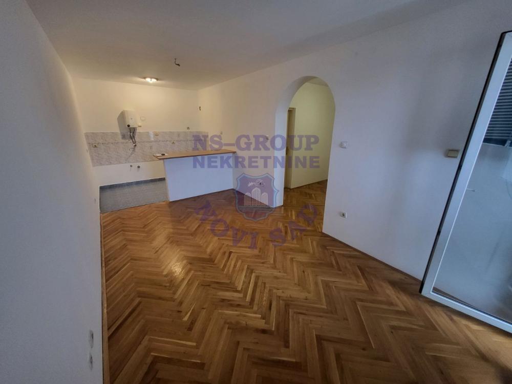 Glavna slika -Dvosoban, 45m2, Socijalno Novi Sad, sa terasom