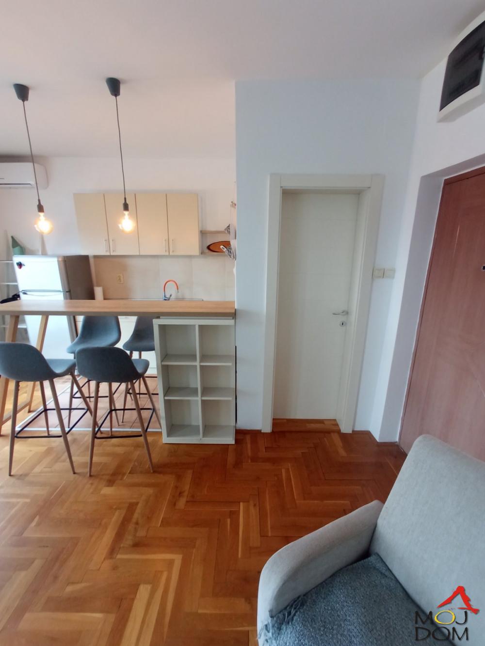 Slika 3 - Stan,NOVI SAD,SOCIJALNO,kv: 34, € 119000, ID: 1032049