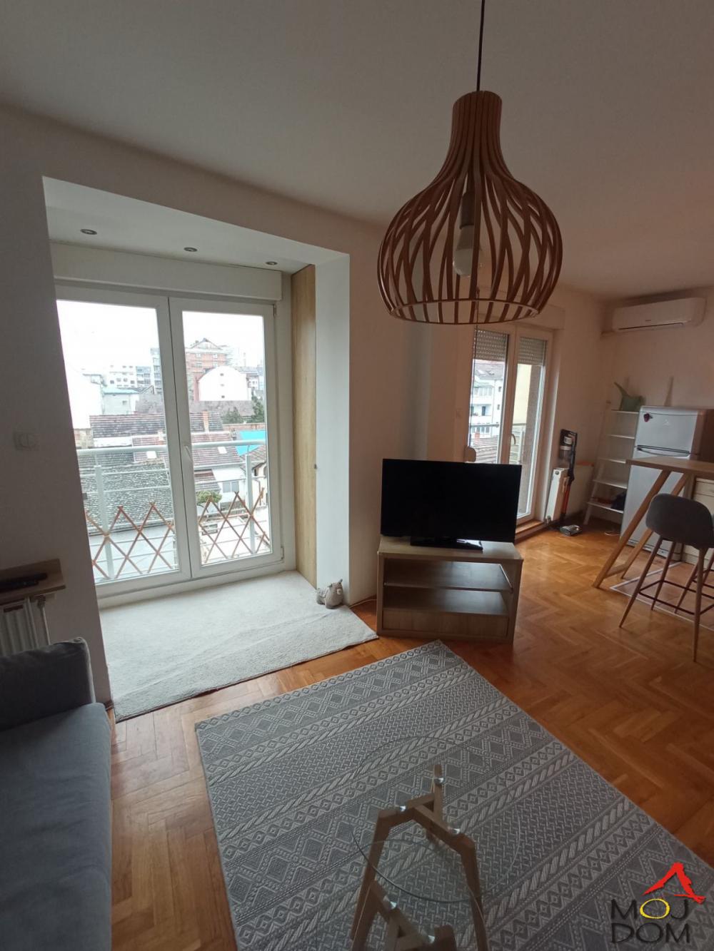 Slika 10 - Stan,NOVI SAD,SOCIJALNO,kv: 34, € 119000, ID: 1032049