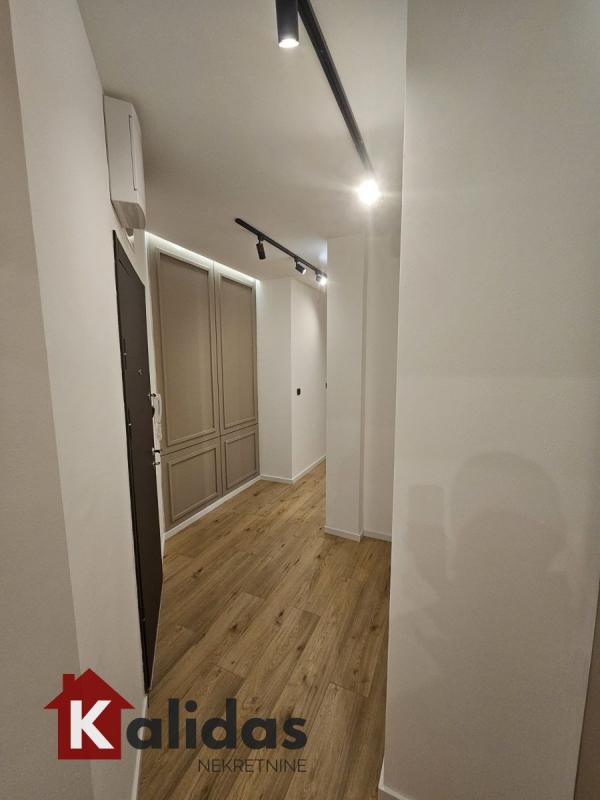 Slika 8 - Stan,NOVI SAD,CENTAR,kv: 58, € 200850, ID: 1008532