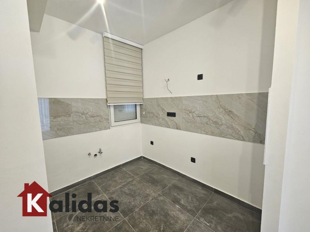 Slika 4 - Stan,NOVI SAD,CENTAR,kv: 58, € 200850, ID: 1008532