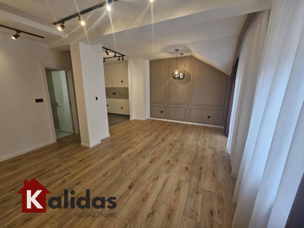 Slika 1 - Stan,NOVI SAD,CENTAR,kv: 58, € 200850, ID: 1008532