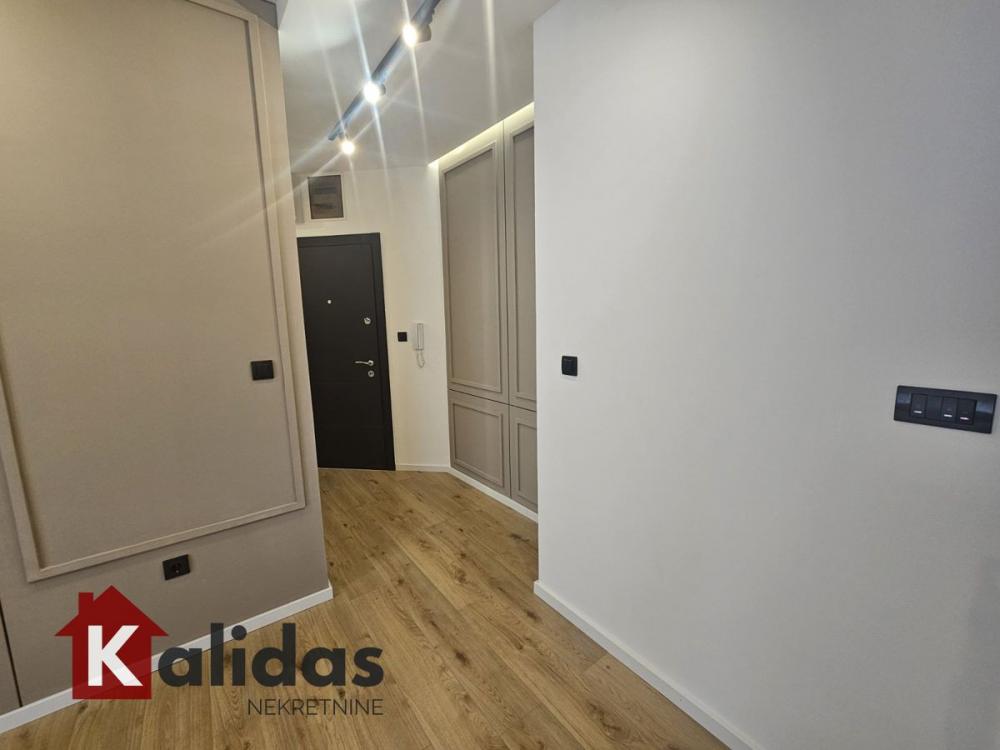 Slika 6 - Stan,NOVI SAD,CENTAR,kv: 58, € 200850, ID: 1008532