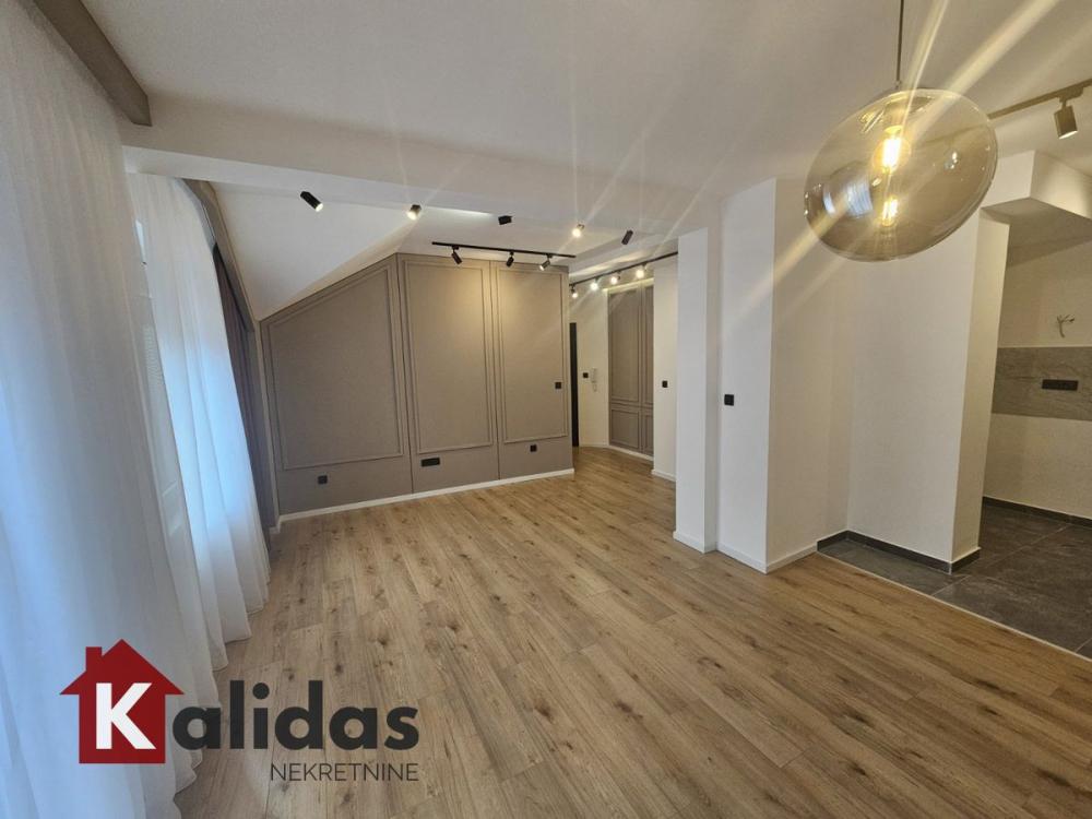 Slika 2 - Stan,NOVI SAD,CENTAR,kv: 58, € 200850, ID: 1008532