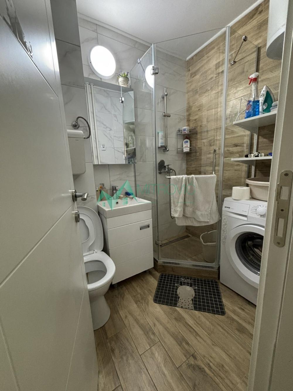 Slika 6 - Renoviran dvoiposoban stan na Detelinari 60m2 