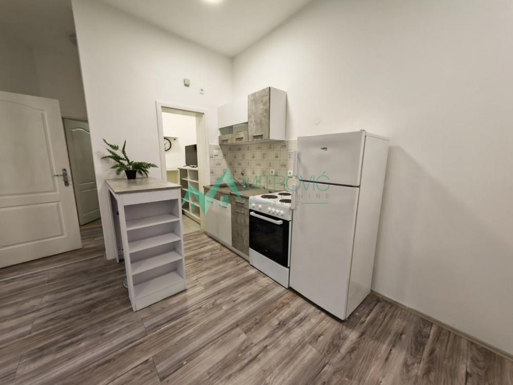 Slika 11 - Bulevar, 71m2. Trosoban stan. 