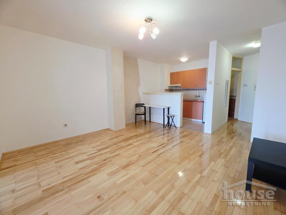 Glavna slika -Stan,NOVI SAD,BULEVAR EVROPE,kv: 48.00, € 133000, ID: 1065641