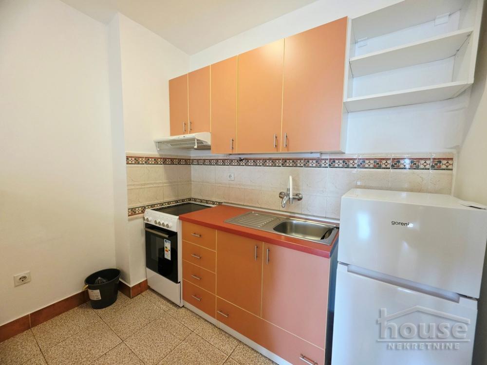 Slika 10 - Stan,NOVI SAD,BULEVAR EVROPE,kv: 48.00, € 133000, ID: 1065641