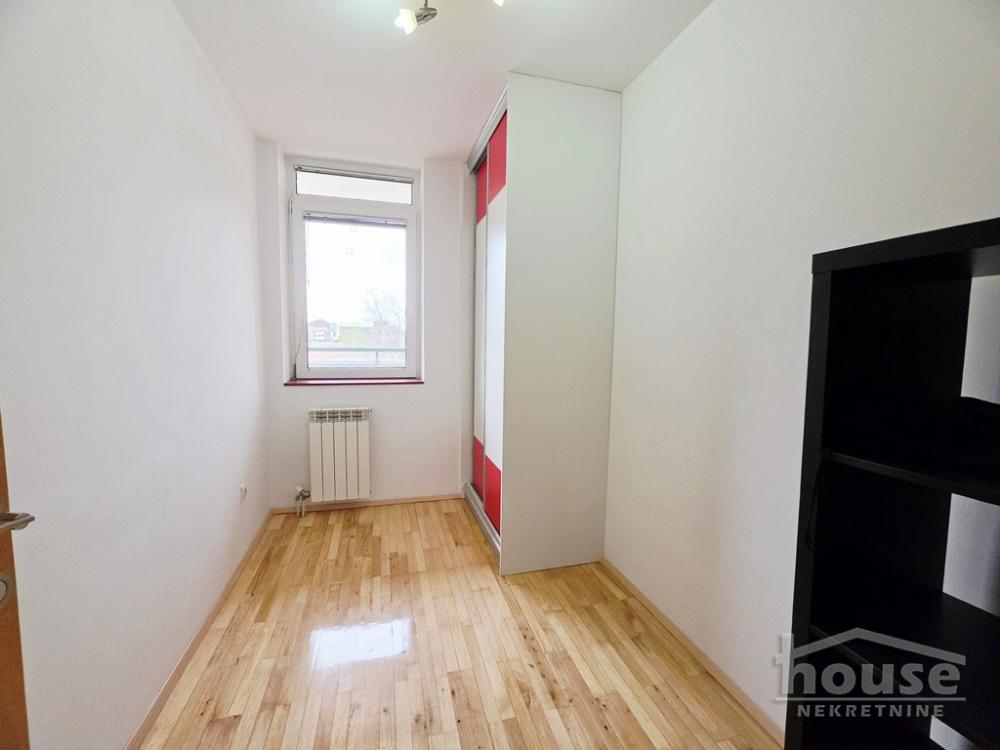 Slika 6 - Stan,NOVI SAD,BULEVAR EVROPE,kv: 48.00, € 133000, ID: 1065641