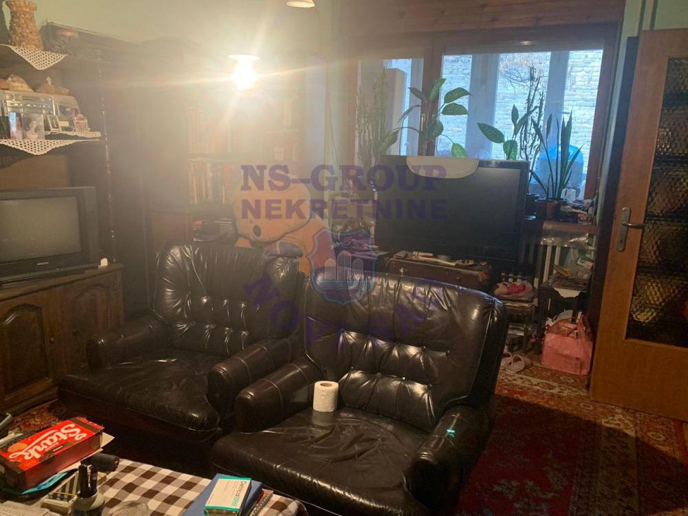 Slika 1 - Dvosoban stan u centru Novog Sada 