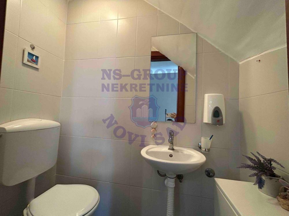 Slika 3 - Trosoban, 66m2, Grbavica Novi Sad, sa terasom