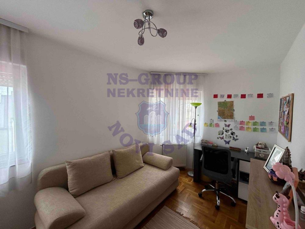 Slika 6 - Trosoban, 66m2, Grbavica Novi Sad, sa terasom