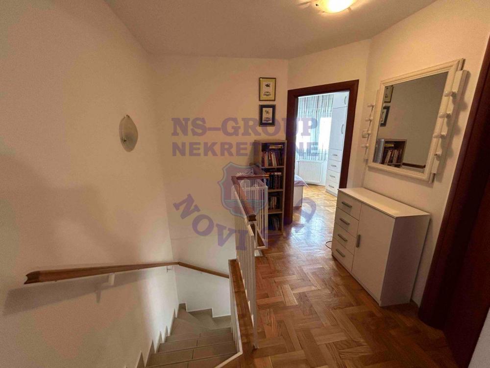 Slika 9 - Trosoban, 66m2, Grbavica Novi Sad, sa terasom