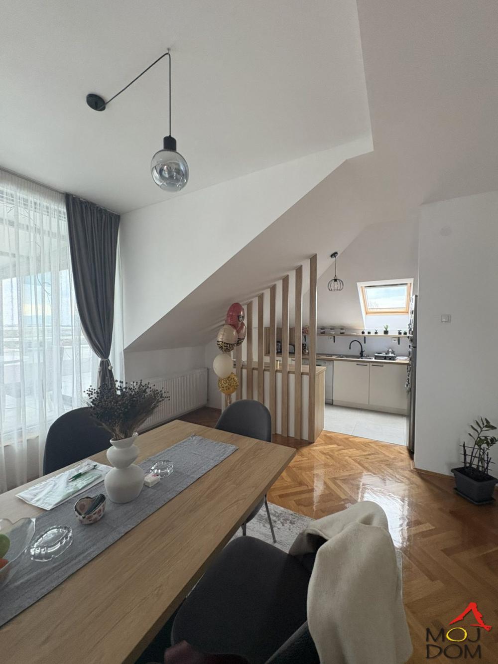 Slika 4 - Stan,NOVI SAD,ŠARENGRAD,kv: 80, € 267800, ID: 1031185