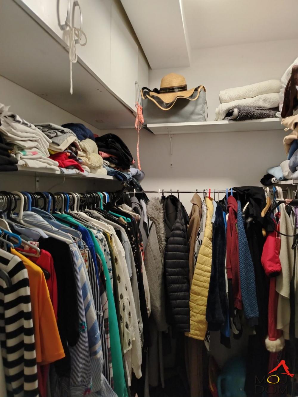 Slika 5 - Stan,NOVI SAD,KLISA,kv: 73, € 150400, ID: 1032048