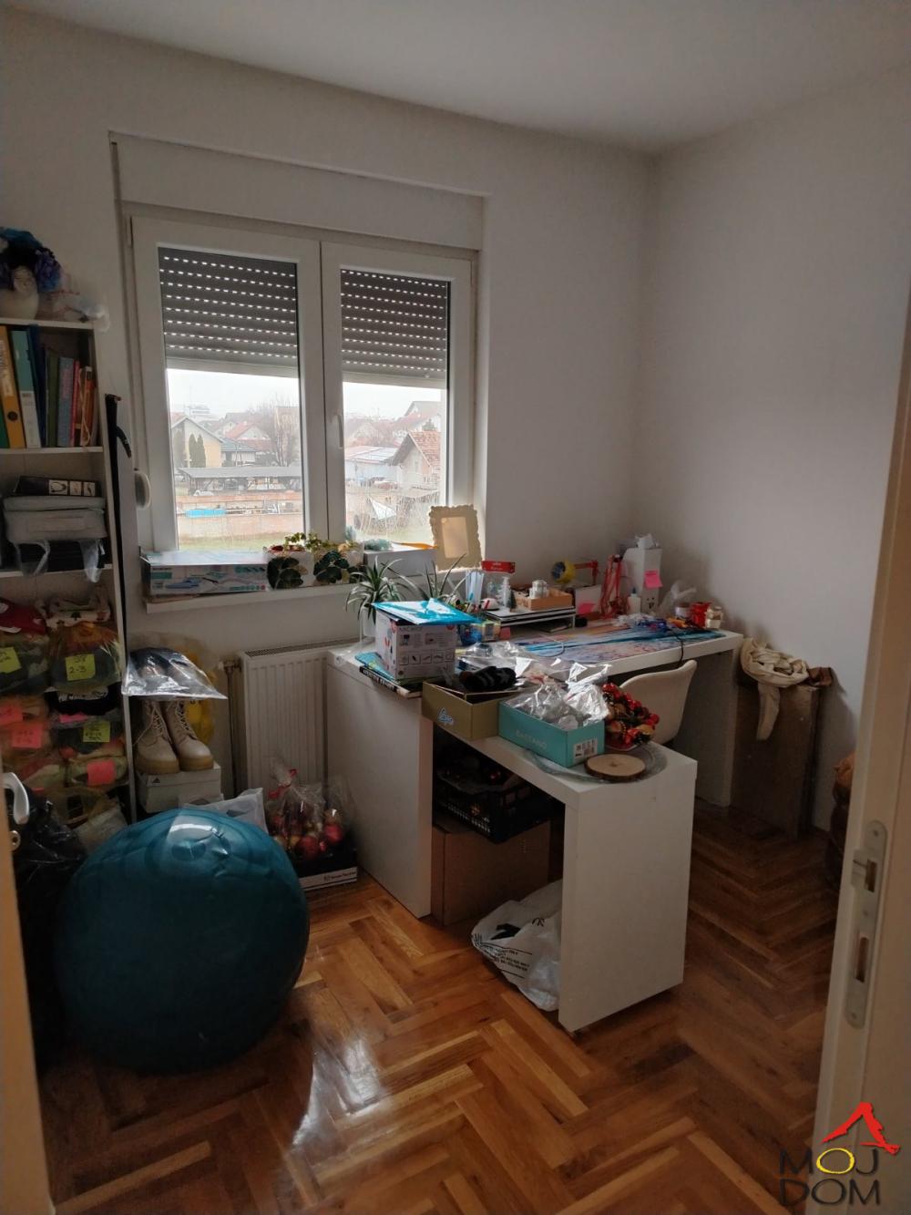 Slika 4 - Stan,NOVI SAD,KLISA,kv: 73, € 150400, ID: 1032048