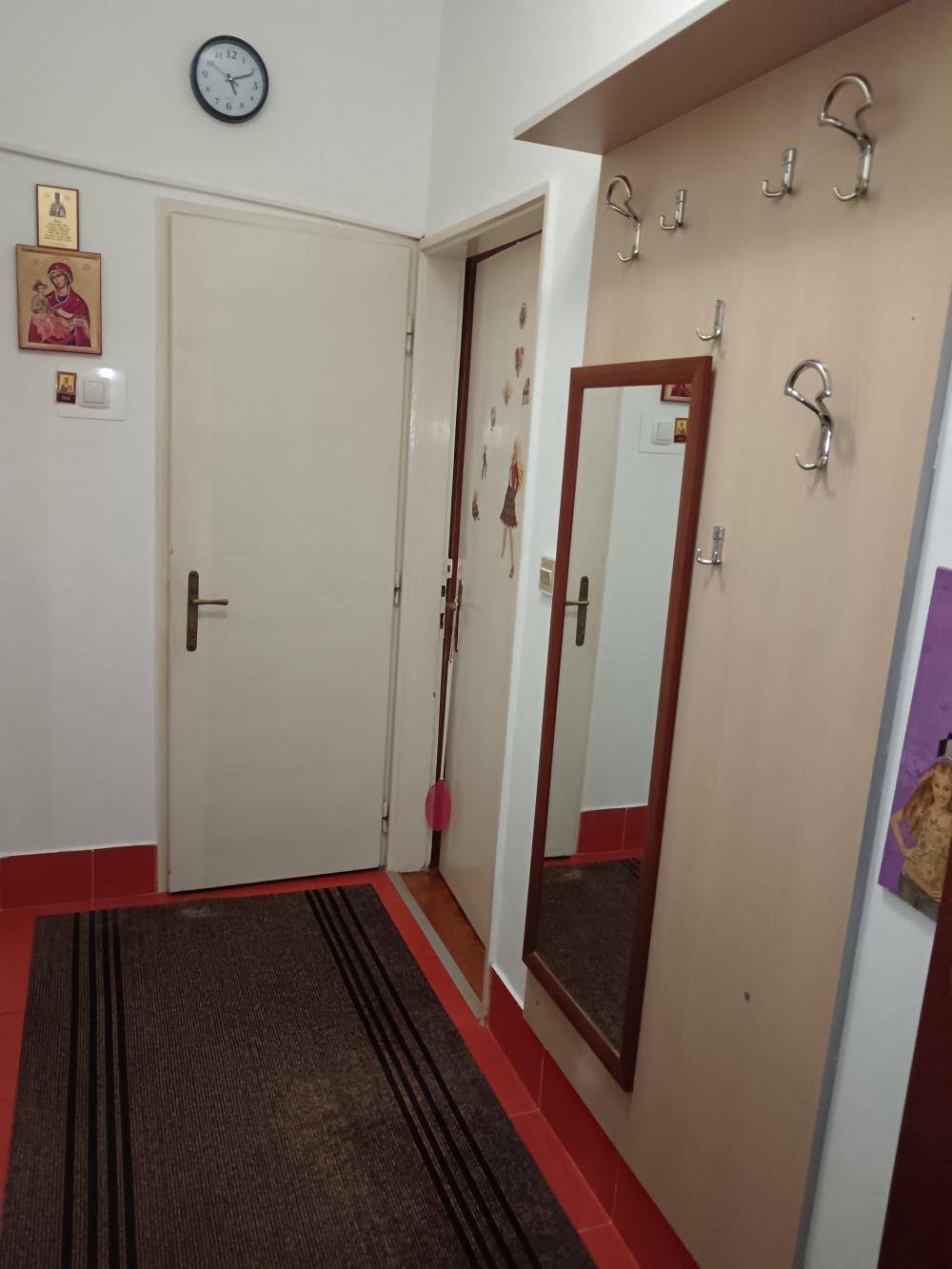 Slika 2 - Prodajem stan u Novom Sadu ( Podbara ) 