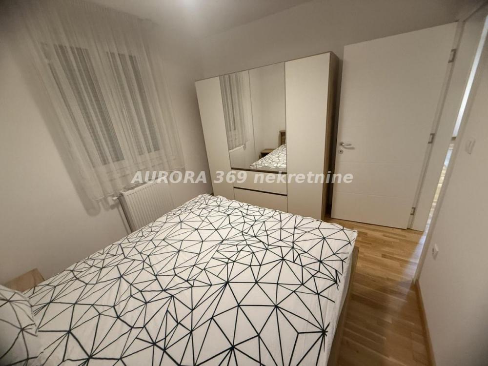 Slika 6 - POVOLJNO, NAMEŠTEN STAN SA PARKING MESTOM U PETROVARADINU, NOVI SAD