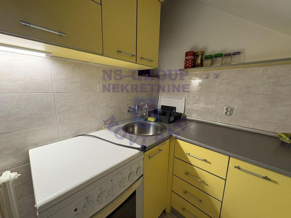 Slika 2 - Jednosoban kompletno namešten stan- Grbavica!