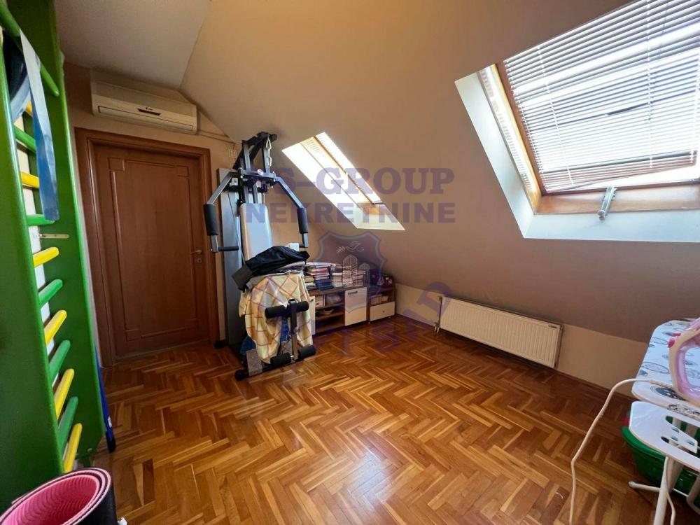 Slika 6 - Odličan, kompletno renoviran četvoroiposoban stan