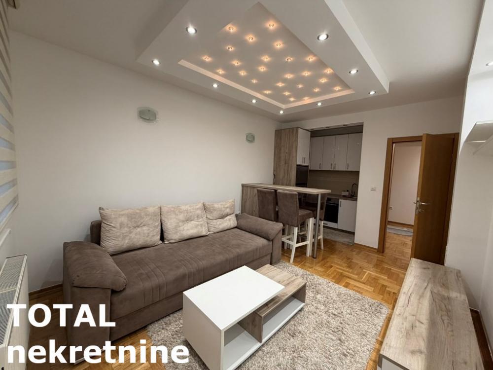 Glavna slika -Stan,NOVI SAD,BULEVAR PATRIJARHA PAVLA,kv: 46.00, € 135000, ID: 1102127