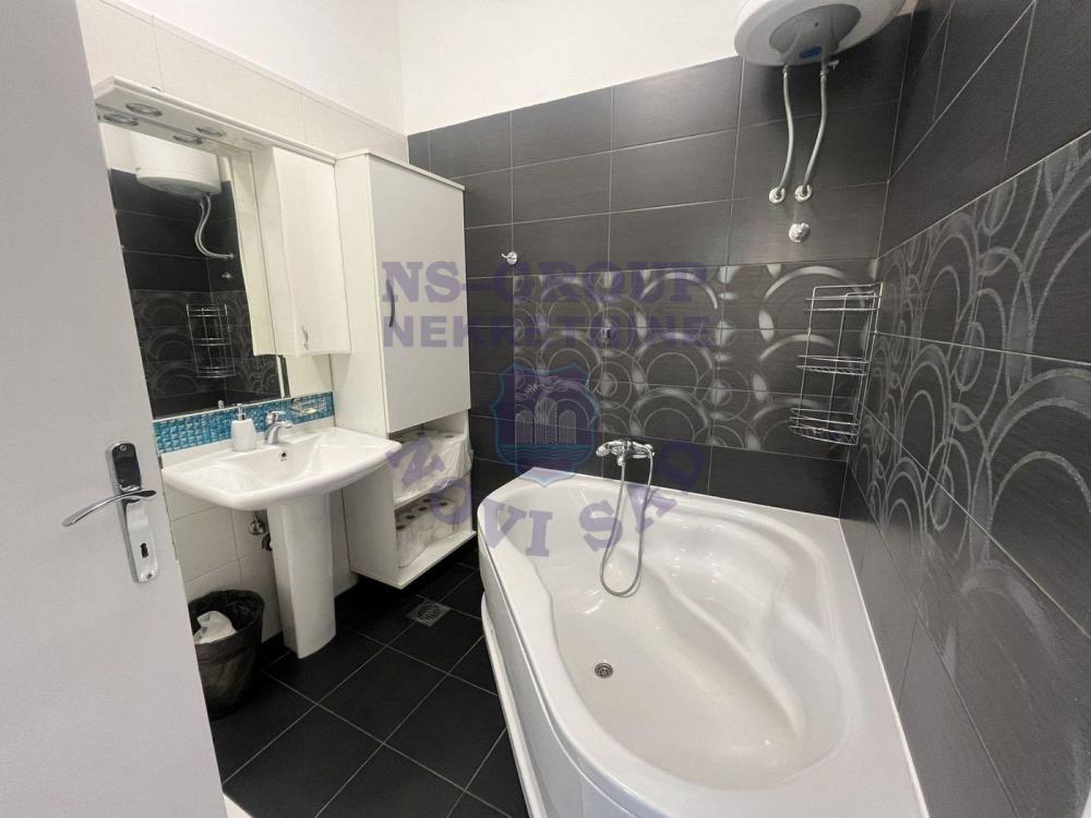 Slika 0 - Troiposoban stan na Keju 