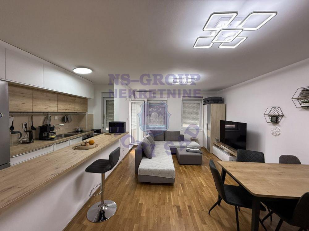 Glavna slika -Trosoban, 66m2, Nova Detelinara Novi Sad, ima lift