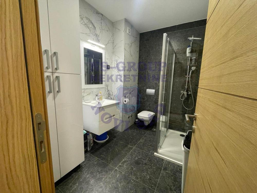 Slika 8 - Trososban stan na Novoj Detelinari