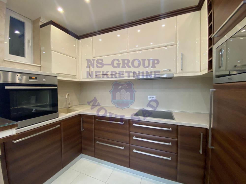 Slika 2 - Fantastičan trosoban stan na Bulevaru Evrope! 