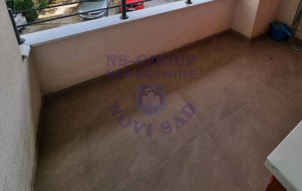 Slika 9 - Fantastičan trosoban stan na Bulevaru Evrope! 