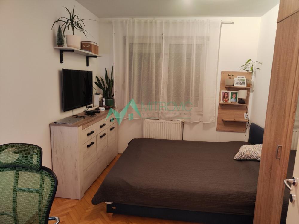 Slika 7 - Dvoiposoban, 60m2, Podbara Novi Sad, sa terasom, ima lift