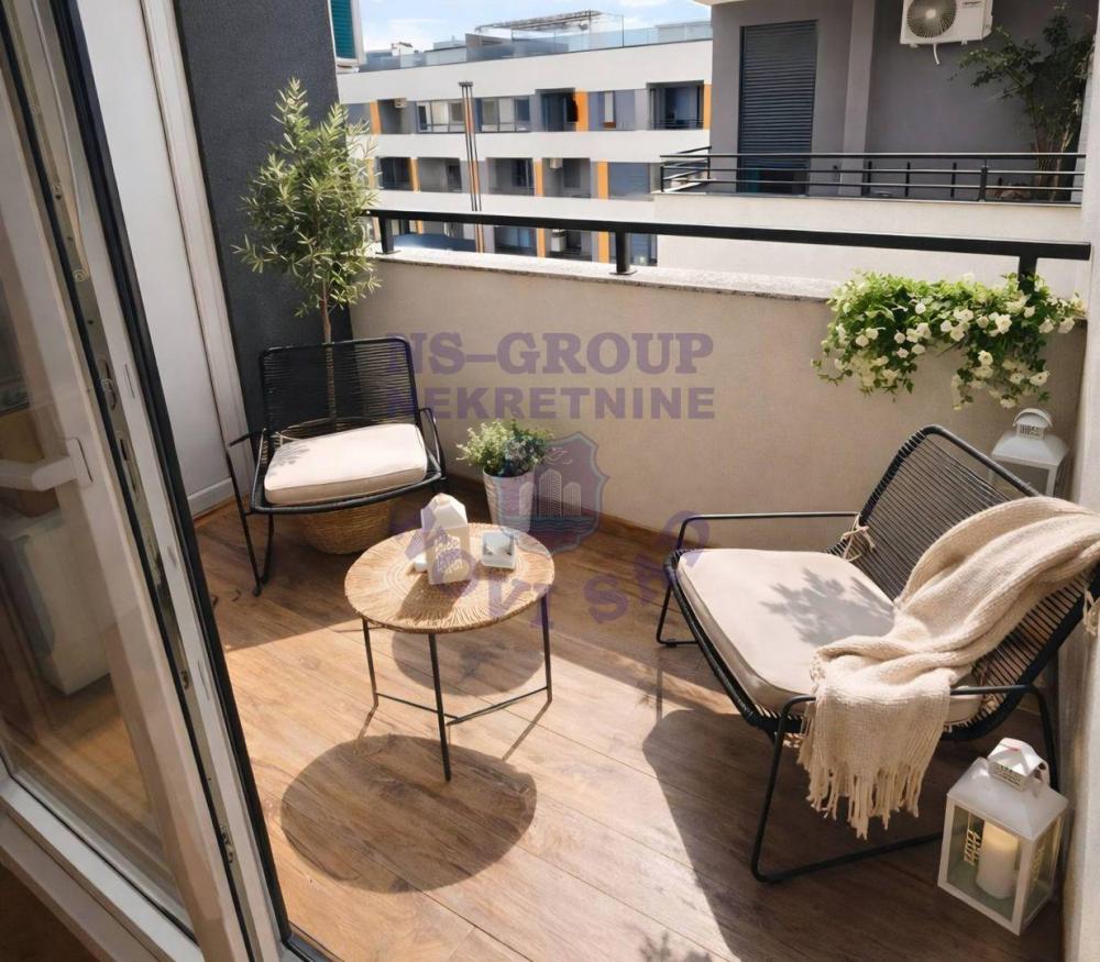 Slika 3 - Dvosoban, 46m2, Telep Novi Sad, sa terasom, ima lift