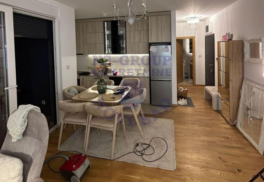 Slika 1 - Dvosoban, 46m2, Telep Novi Sad, sa terasom, ima lift