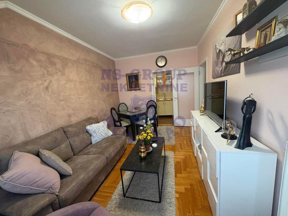 Slika 2 - Na prodaju odličan dvoiposoban stan na Podbari