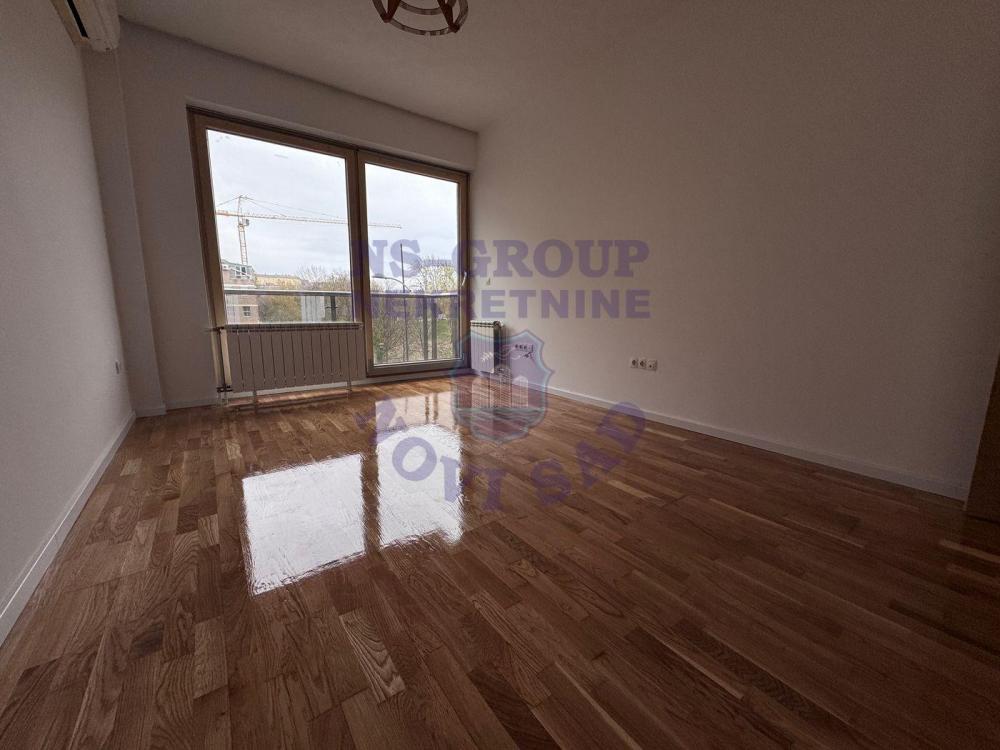 Slika 6 - Dvosoban, 48m2, Kej žrtava racije Novi Sad, sa terasom, ima lift