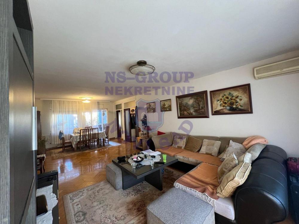 Slika 2 - Četvorosoban, 98m2, Spens Novi Sad Novi Sad, sa terasom, ima lift