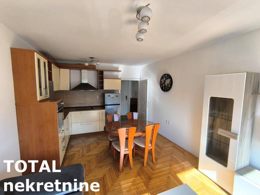 Slika 3 - Stan,NOVI SAD,CENTAR,kv: 50.00, € 150000, ID: 1101832