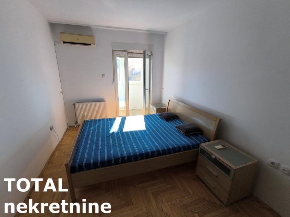 Slika 6 - Stan,NOVI SAD,CENTAR,kv: 50.00, € 150000, ID: 1101832