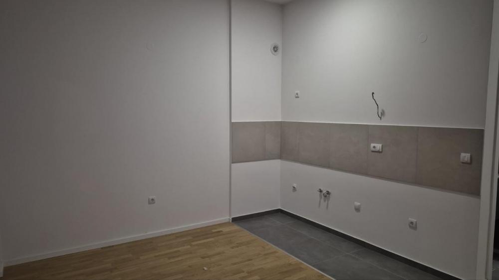 Slika 1 - Nov jednosoban stan na Grbavici